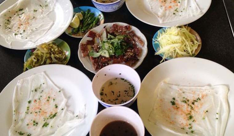 Bánh ướt thịt nướng